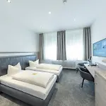Reichshof Garni 3*