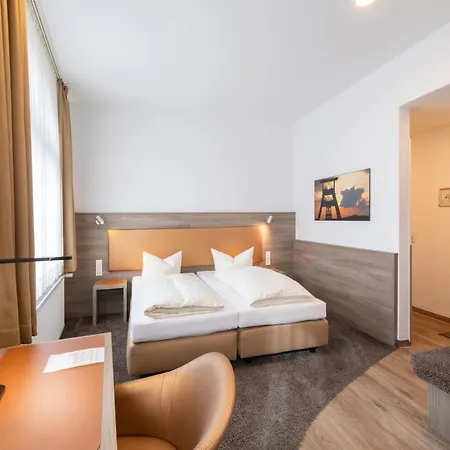 Reichshof Garni 3*