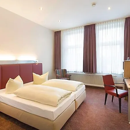 Reichshof Garni 3*