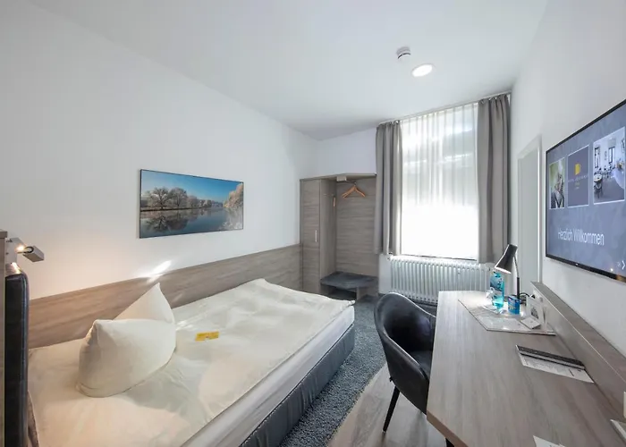 Reichshof Garni Hotel 3*